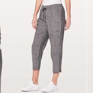 Lululemon Final Play Crop 6